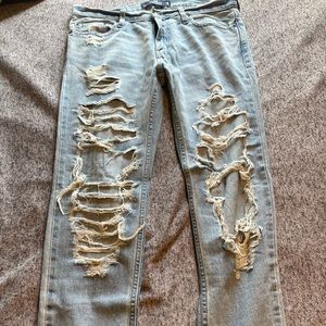 Hollister 30x30 ripped jeans